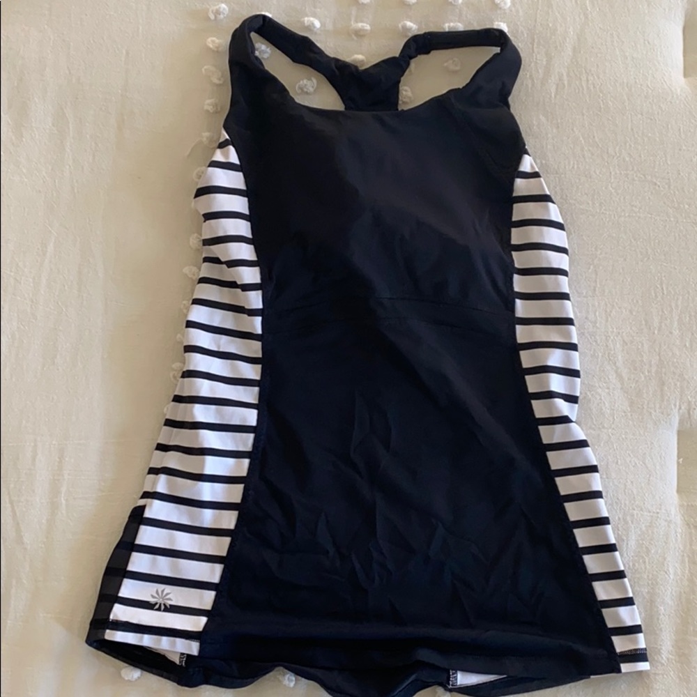 Athleta tank top with built in bra